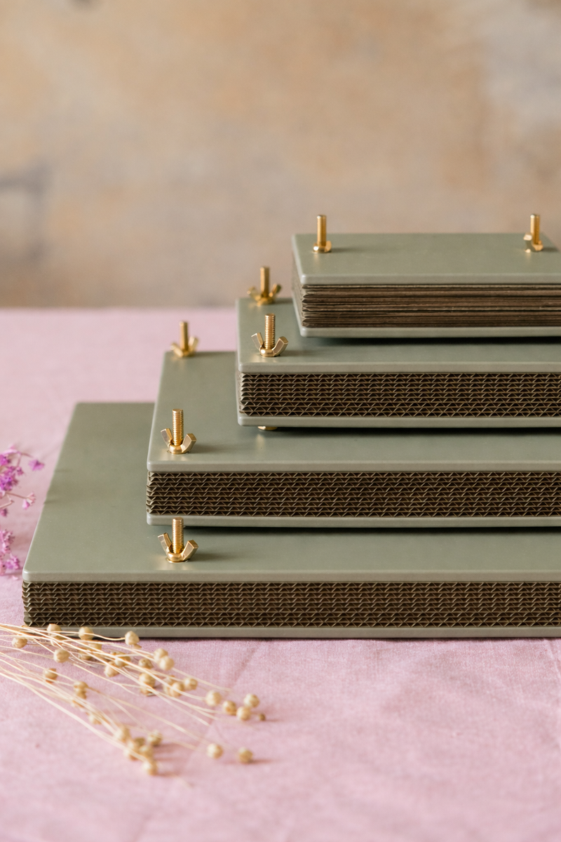 BloomPress – Personalized Artichoke Flower Press Set
